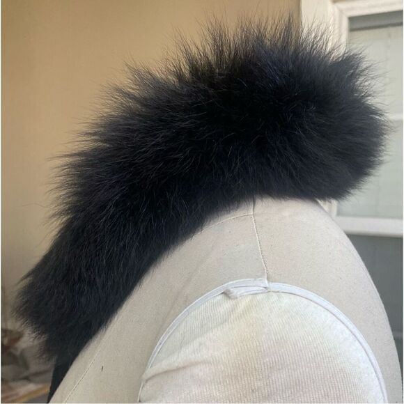 Faux Fur Collar with Tie Gorgeous!  Ski Vacation Winter Wonderland One Size - Picture 3 of 4